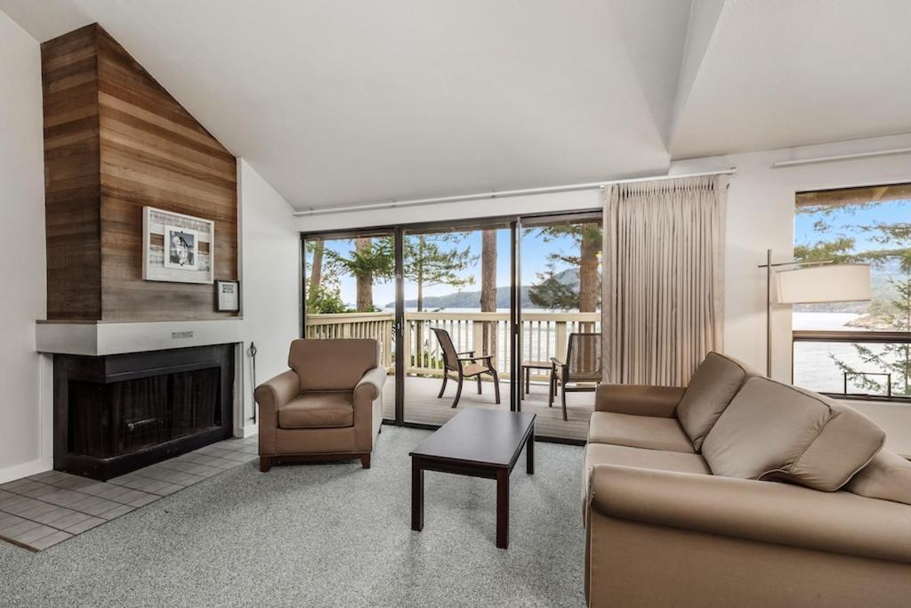 King Suite with Ocean View